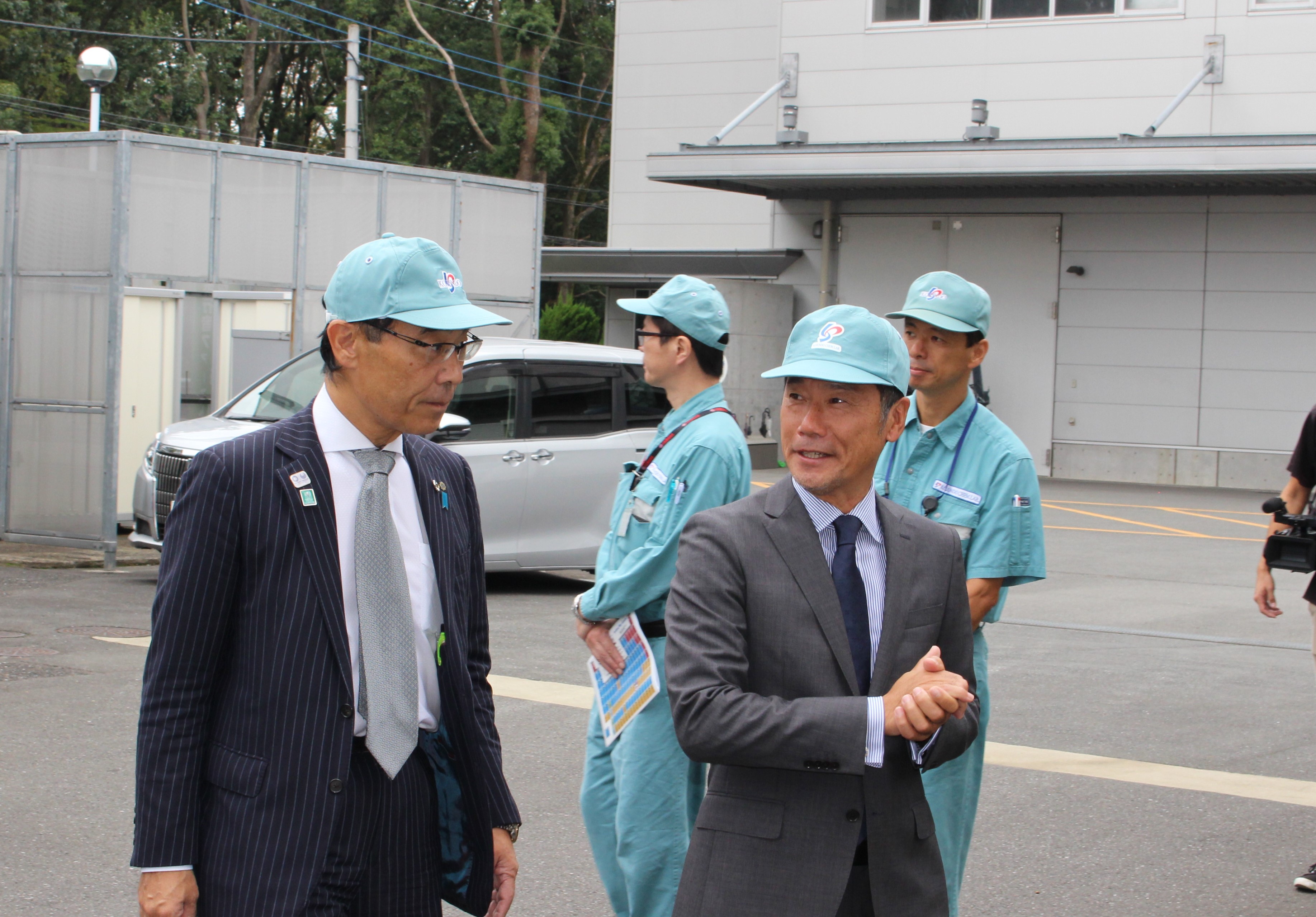 埼玉県の大野知事が弊社へ来訪されました